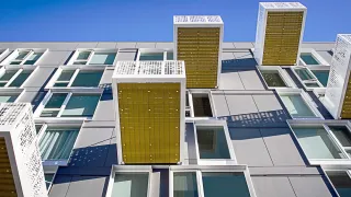 Hardie® Architectural Panel und Hardie® Panel: Fassadentafeln aus Faserzement Hardie® Architectural Panel und Hardie® Panel: Fassadentafeln aus Faserzement
